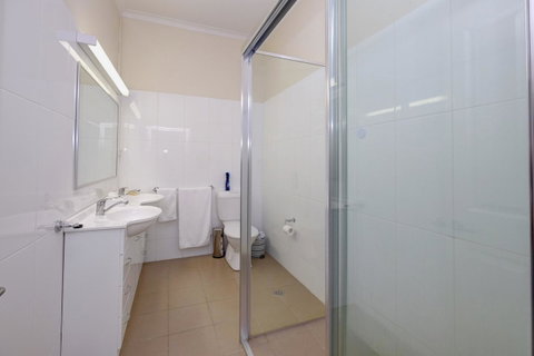 Lakes And Ocean Hotel Forster - Accommodation Mt buller 2