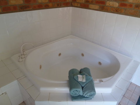 Mollymook Surfbeach Motel & Apartments - Accommodation Mt Buller 30
