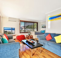 Sandy Toes Beach House Jervis Bay - 2min to Beach - Accommodation Mt Buller
