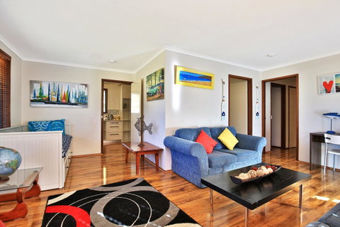 Sandy Toes Beach House Jervis Bay - 2min To Beach - Accommodation Mt Buller 5