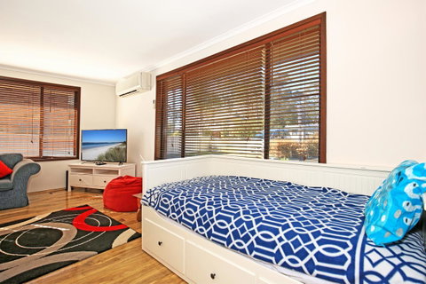 Sandy Toes Beach House Jervis Bay - 2min To Beach - Accommodation Mt Buller 4