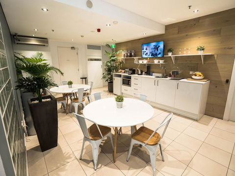 Crown Hotel Surry Hills - Accommodation Mt Buller 6