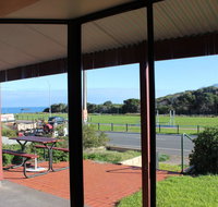 Bott's Beach Retreat - Accommodation Mt Buller