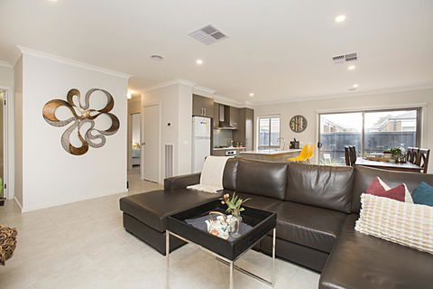BOUTIQUE STAYS - Carinya - Accommodation Mt Buller 1