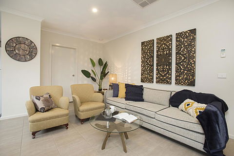 BOUTIQUE STAYS - Gumflower - Accommodation Mt Buller 3