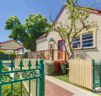 Bright 3-bedroom apartment - Central Armidale - Accommodation Mt Buller