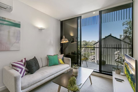 Bright Modern Apartment W Parking And Gym Near CBD - Accommodation Mt Buller 0