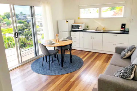 Cabin In The Sky Glorious Views To Magnetic Island - Accommodation Mt Buller 0