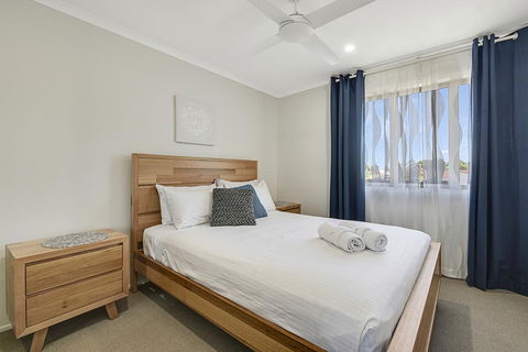 CANAL HOME NEAR MOOLOOLABA - Accommodation Mt Buller 2