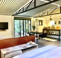 Capri Beach - Couples Retreat - Accommodation Mt Buller