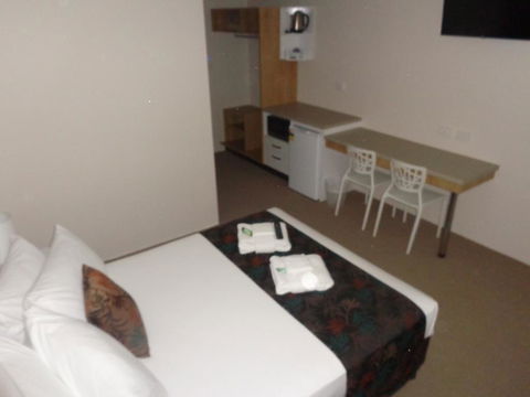 Castle Crest Motel - Accommodation Mt Buller 3