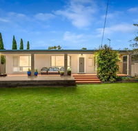 Casual Beachin It Family Getaway- with Bungalow on Beachfront - Accommodation Mt Buller