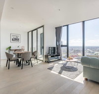 CBD  Garden View Stylish 1 Bedroom Apt Avant - Accommodation Mt Buller