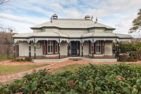 Central Charm - Accommodation Mt buller 1