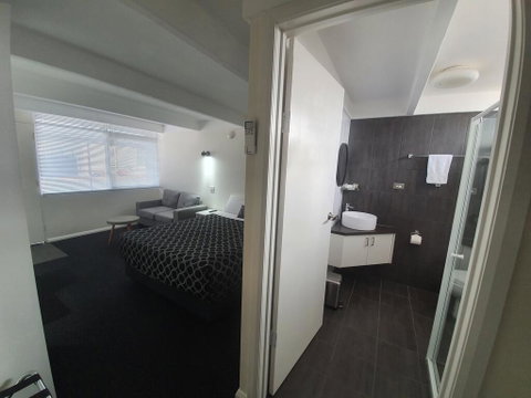 Charles Sturt Motor Inn - Accommodation Mt buller 3