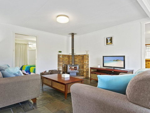 Coca Callala - 250m To The Beach - Accommodation Mt Buller 1