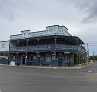 Commercial Hotel Curlewis - Accommodation Mt Buller