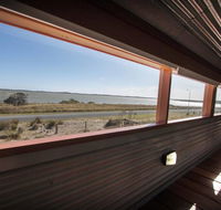 Coorong Aurora - breathtaking waterfront escape - Accommodation Mt Buller