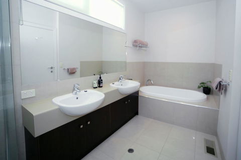 Coral Cove - Accommodation Mt Buller 2