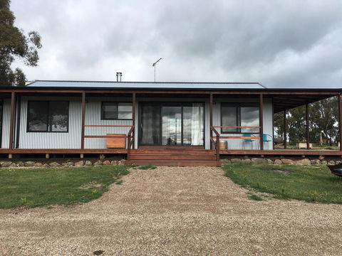 Country Cabin With Mountain Views Close To Ballarat - Accommodation Mt Buller 1