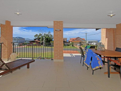 CShells On Quay - Perfect Location And Great Views - Accommodation Mt Buller 1
