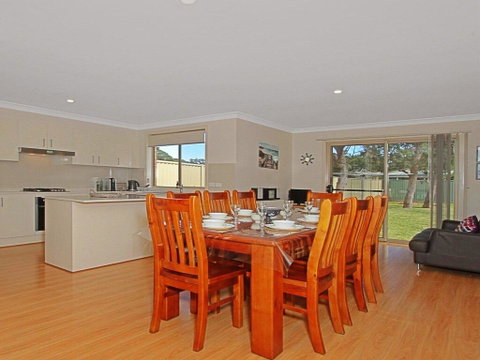 CShells On Quay - Perfect Location And Great Views - Accommodation Mt Buller 2