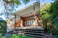 Decked out for a Fantastic Holiday - Whole house Winnett St Woorim