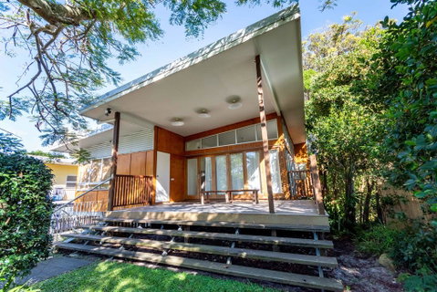 Decked Out For A Fantastic Holiday - (Whole House) Winnett St, Woorim - Accommodation Mt Buller 0