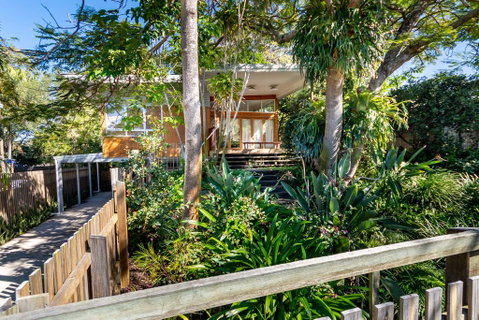 Decked Out For A Fantastic Holiday - (Whole House) Winnett St, Woorim - Accommodation Mt Buller 1