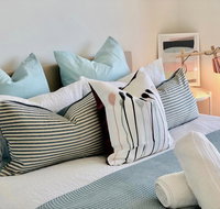 Deluxe and Brand New Lakeside Apartment - Accommodation Mt Buller