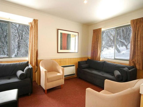 Discobulous 6 - Accommodation Mt Buller 3