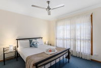 Dolphin Sands Holiday Cabins