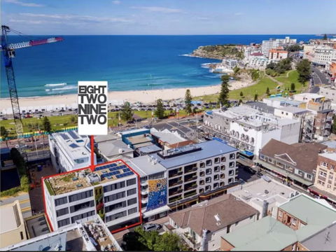 EIGHT TWO NINE TWO III: BONDI BEACH - Accommodation Mt Buller 0