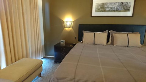 ELM Riverside Accommodation - Merrijig - Accommodation Mt Buller 3