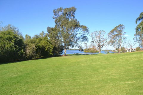 ELSINOR Townhouse 10 Mulwala - Accommodation Mt Buller 2