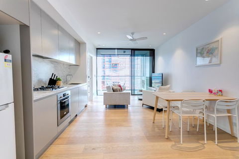 ENCORE IV: Bondi Junction - Accommodation Mt Buller 1