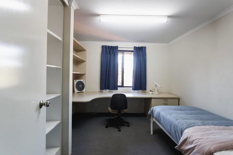 Erica Underwood House 6 Bedroom Flat - Accommodation Mt Buller 0