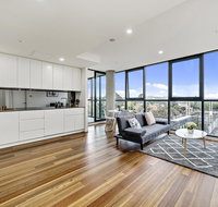 Executive City-centre Apartment with Parking - Accommodation Mt Buller