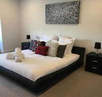Executive Mansion Spring Racing Melbourne Cup - Accommodation Mt Buller