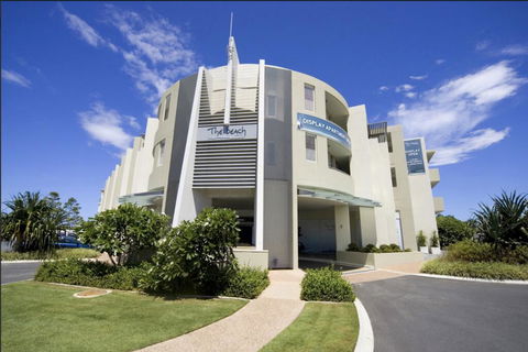 EXTRA LARGE 2 Bed Apartment - 3 Pools And Spa - Mountain View - BEACHFRONT LOCATION CABARITA BEACH - Accommodation Mt Buller 1