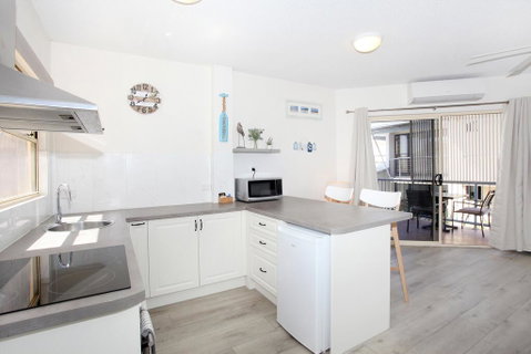 FABULOUS BEACHFRONT POSITION - Accommodation Mt Buller 3