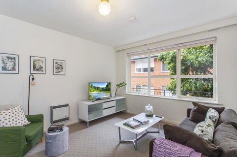 Family-friendly Apartment In Green Glen Iris - Accommodation Mt Buller 0