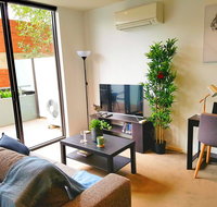 FITZROY FANTASTIC 1BR APT with FREE WINE NETFLIX WIFI close to TRAMS COLES - Accommodation Mt Buller