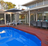FLORENCE HOUSE Sundrenched Luxury with Pool  Deck - Accommodation Mt Buller