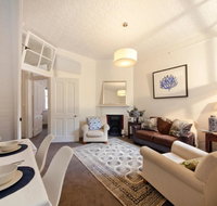 FUN TIMES in HUGE house 1 minute to SYDNEY HARBOUR - Accommodation Mt Buller