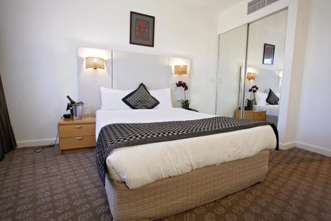 Golden Pebble Hotel - Accommodation Mt Buller 1