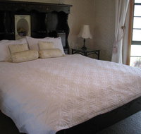 Hill Top Country Guest House - Accommodation Mt buller