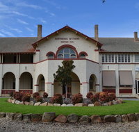 Historic Hydro Motor Inn - Accommodation Mt Buller