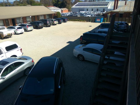 Holbrook Town Centre Motor Inn - Accommodation Mt Buller 1