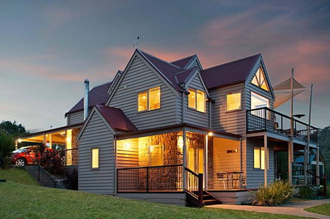 Jarrah Lodge - Accommodation Mt Buller 0